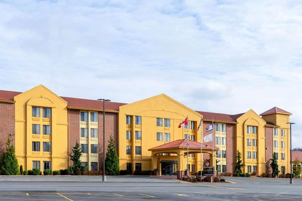 סאמרסוויל La Quinta Inn & Suites - New River Gorge National Park מראה חיצוני תמונה