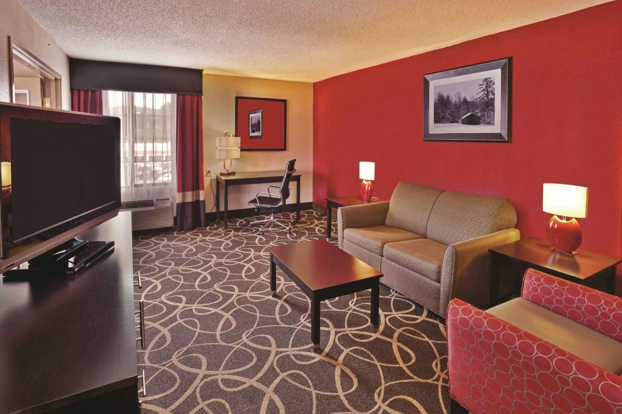 סאמרסוויל La Quinta Inn & Suites - New River Gorge National Park מראה חיצוני תמונה